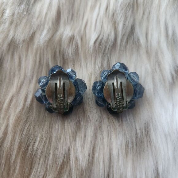 Vintage Beaded Flower Clip-On Earrings Blue and Silver - Picture 4 of 6